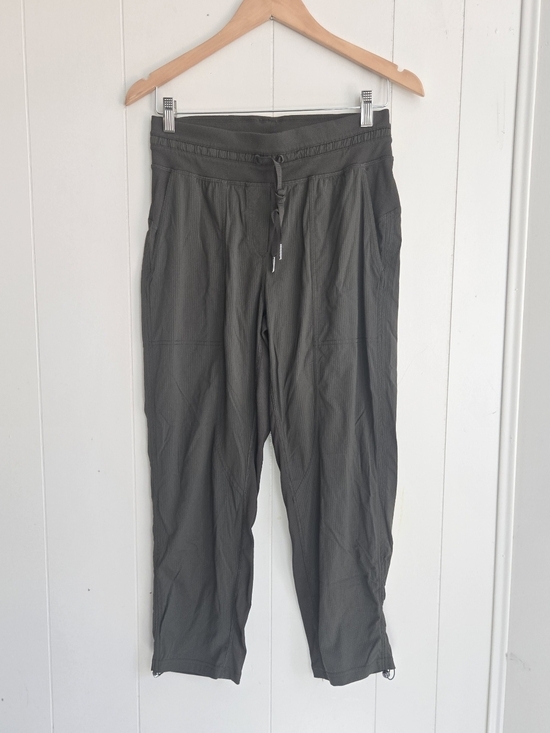 lululemon athletica Pants - Lululemon Women's Drawstring Track Joggers-Size 6
